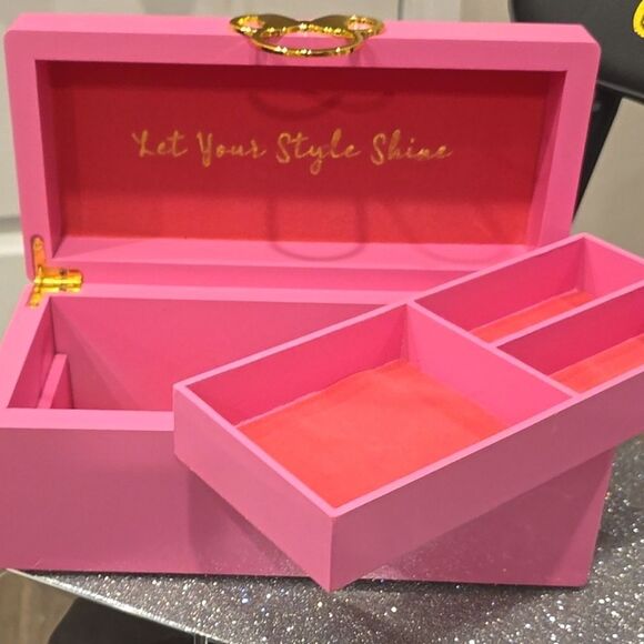 Disney Minnie Mouse Gold Icon Pink Lacquer Wood Jewelry Organizer - Picture 13 of 15